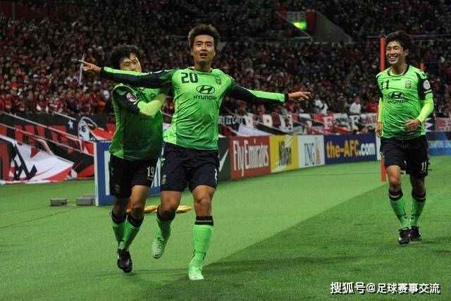 意甲-维阿传射麦肯尼破门 尤文图斯2-2帕尔马